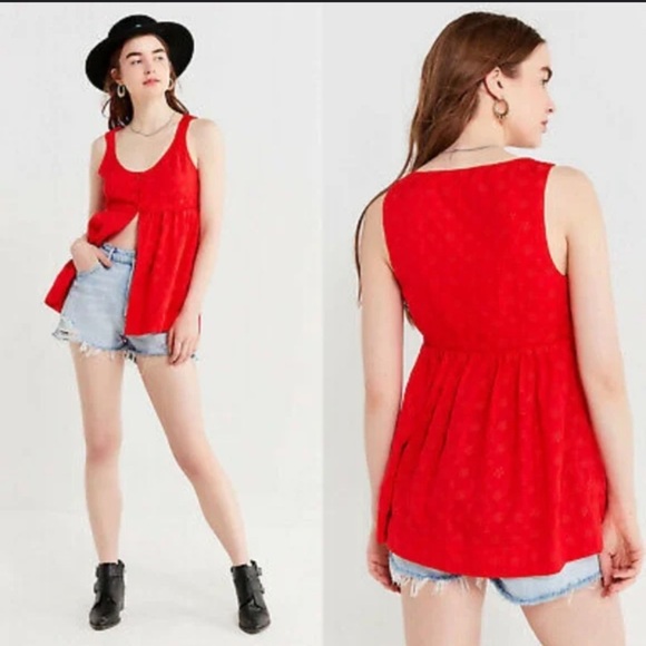 Urban outfitters 3 button crop top - Picture 1 of 4